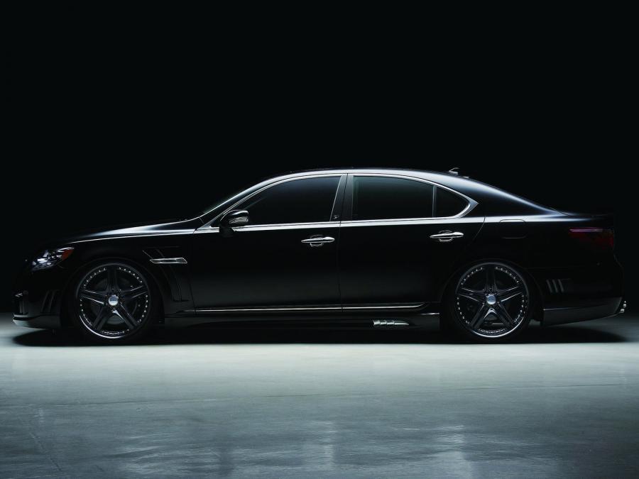  Lexus LS600h Black Bison Edition by Wald 2010 года  (фото 5 из 5)